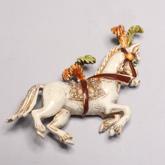 Vintage Florenza White Enamel Horse Signed With Green Rhinestone Eye Brooch - Picture 2 of 5